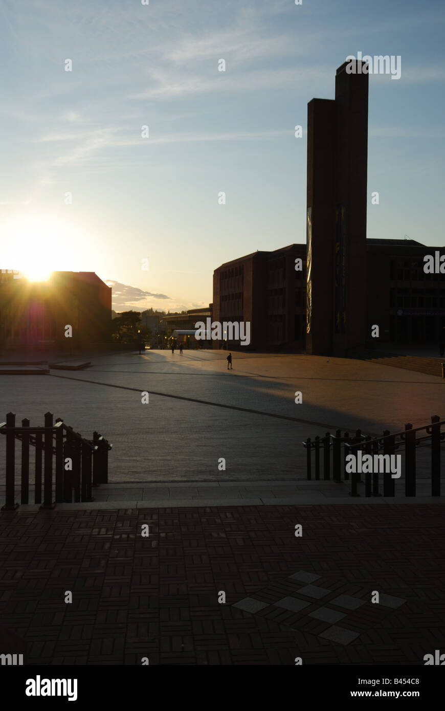 Red Square Seattle The sun sets over the University of Washington's Red Square Stock Photo ...