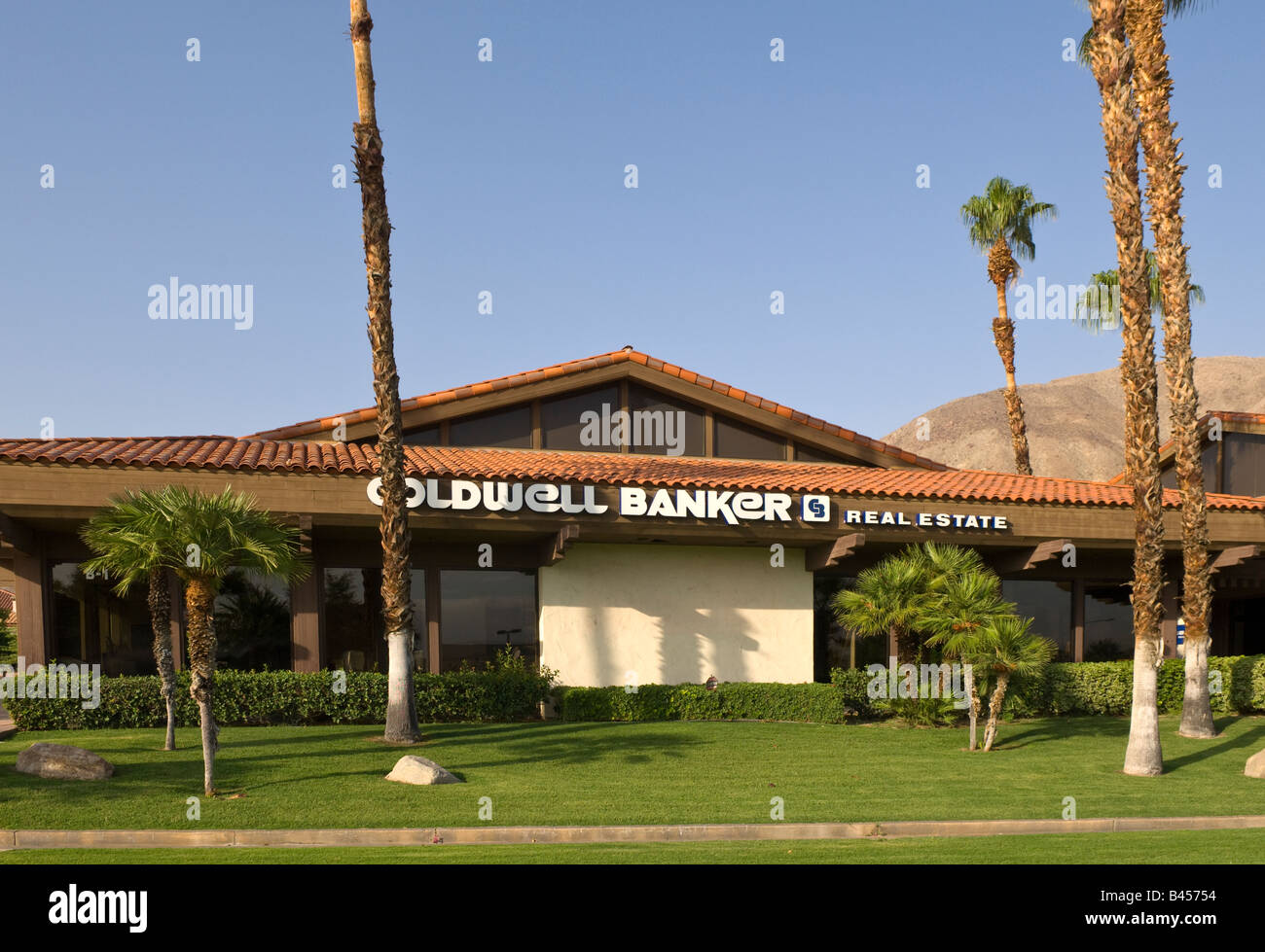 Coldwell banker real estate broker office in Palm springs California