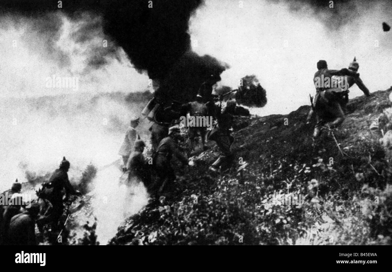 events, First World War / WW I, Battle of Verdun 1916, German infantery attacking, 15.3.1916, Stock Photo