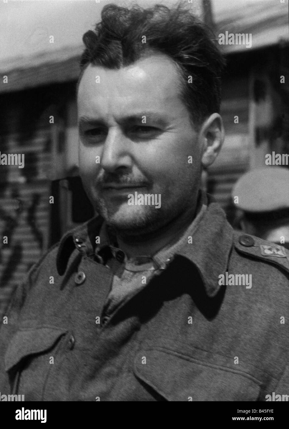 events, Second World War / WWII, France, Dieppe, 19.8.1942, captured Canadian captain, detention camp near Verneuil, Stock Photo