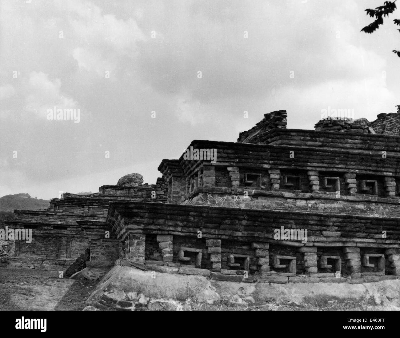 geography / travel, Mexico, El Tajin, Totonac culture, building with symbolic snakes El Tajin, detail, built: circa 900, Mexico, 1950s, Stock Photo