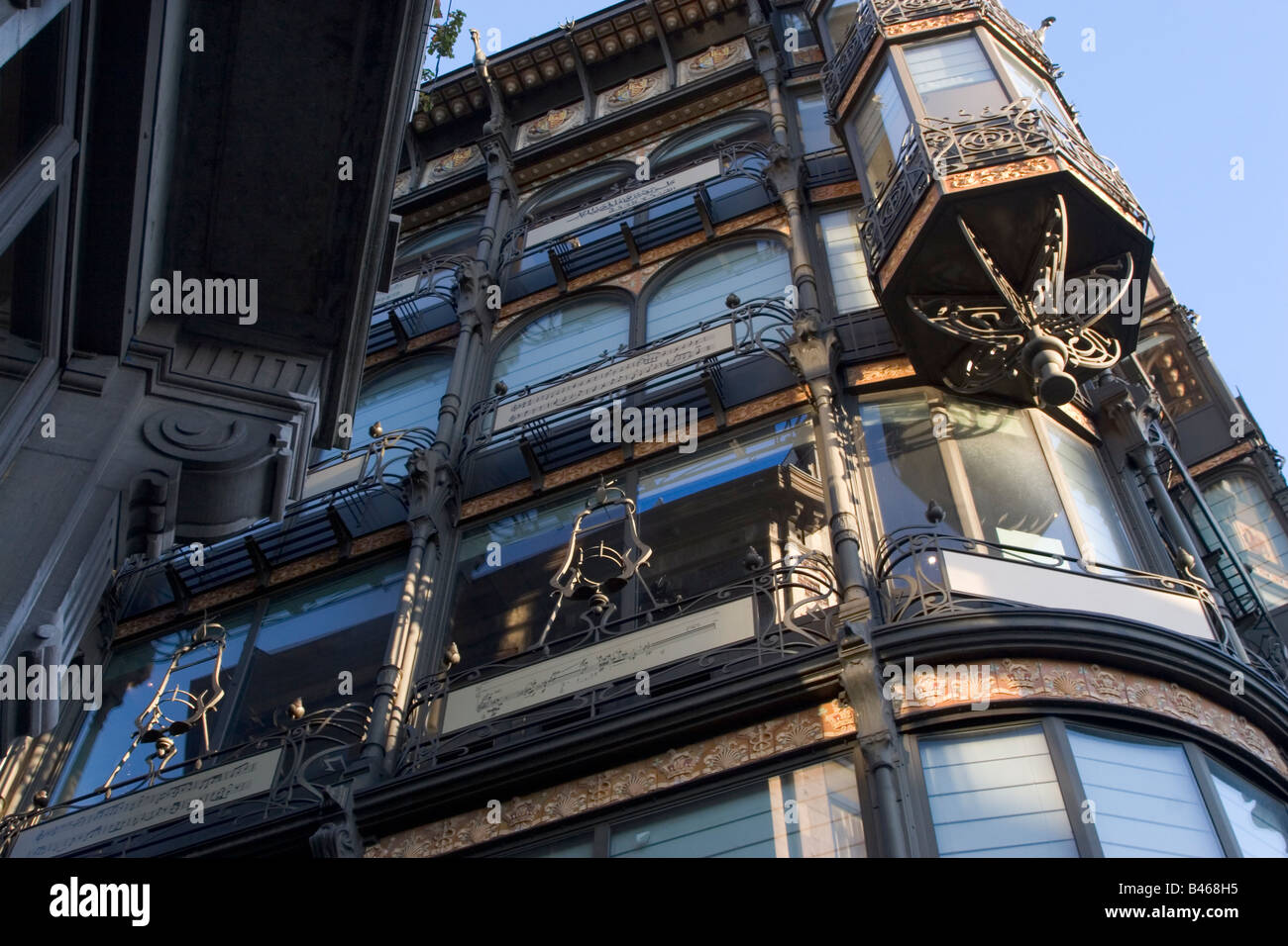 Art Nouveau building housing the 'Musee des Instruments de Musique', 2