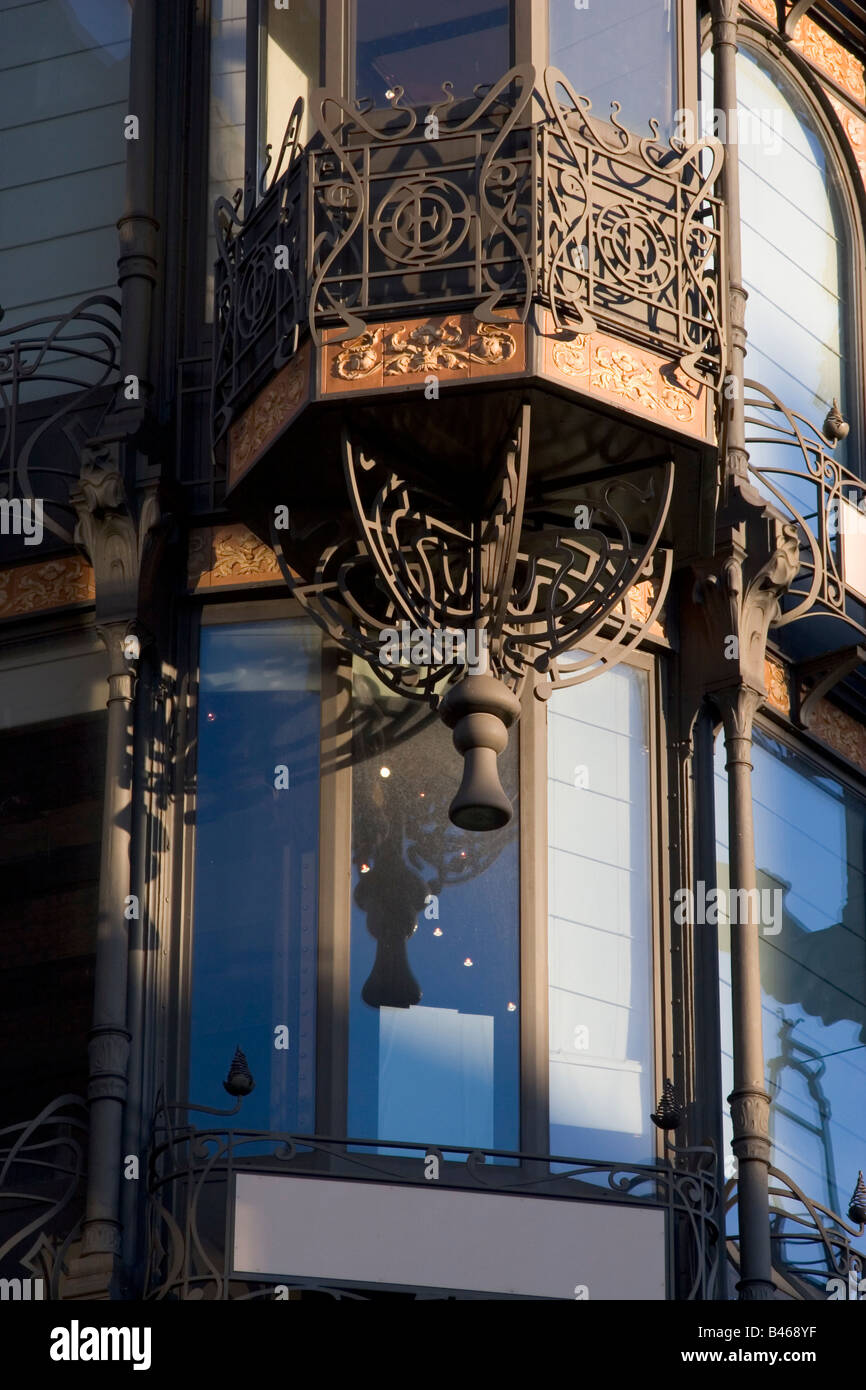 Art Nouveau building housing the 'Musee des Instruments de Musique', 2