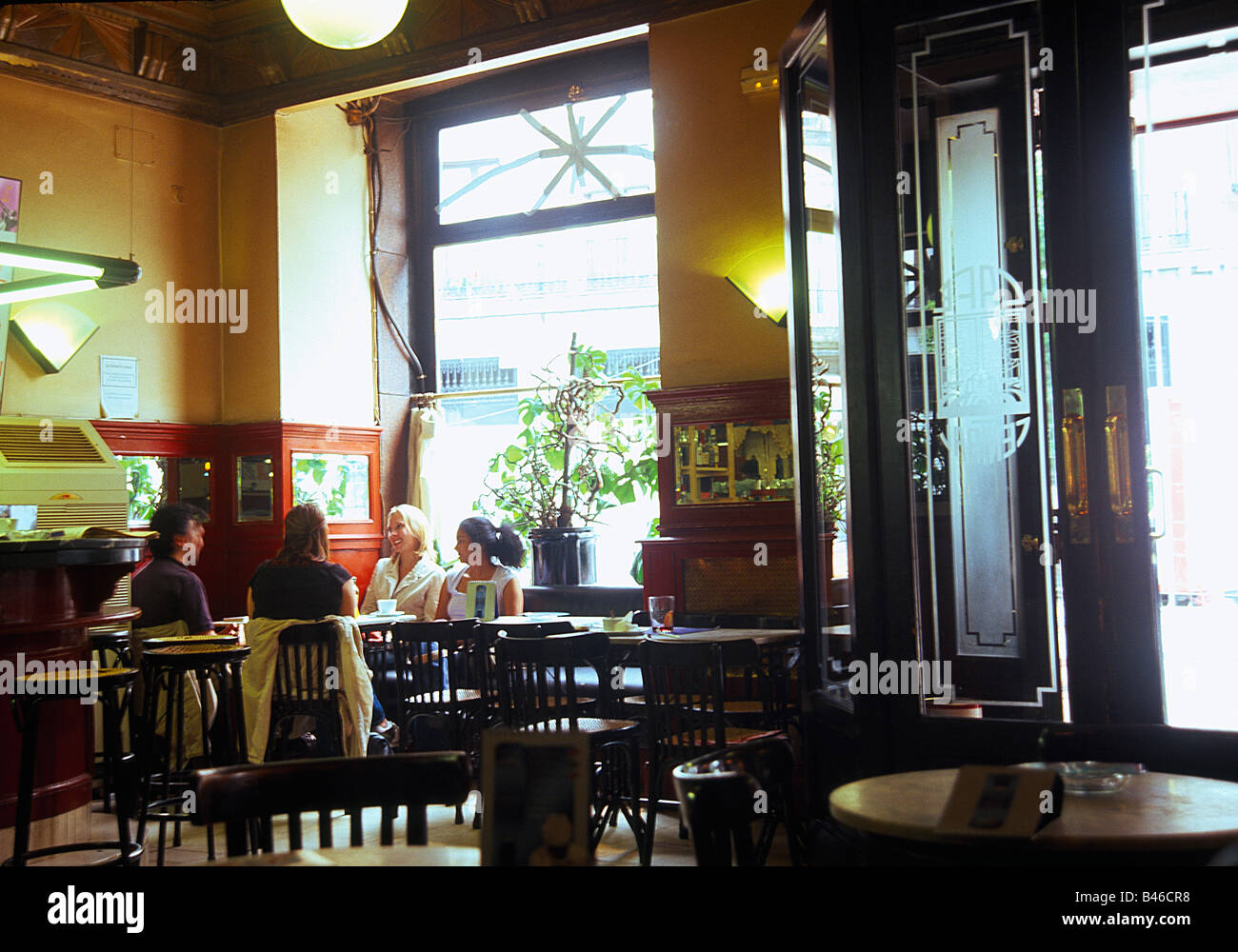 Cafe Central Madrid High Resolution Stock Photography and Images - Alamy