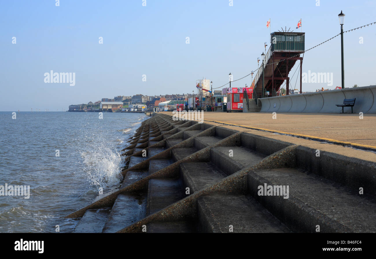 The sea wall and promenade at Hunstanton in Norfolk Stock Photo Alamy