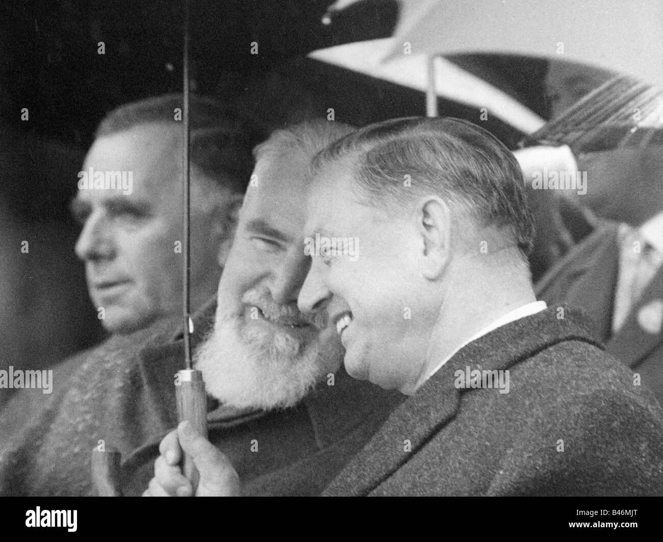 Goppel, Alfons, 1.10.1905 - 24 12.1991, German politician (CSU), Minister of the Interior of Bavaria 9.12.1958 - 11.12.1962, with Minister of Agriculture Alois Hundhammer, pilgrimage at Altoetting, virca 1960, , Stock Photo