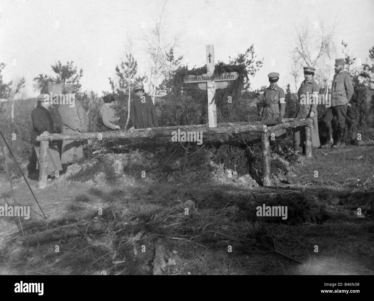 events, First World War / WWI, Austria, common grave for 22 Nadasdy Hussars, December 1914, Stock Photo