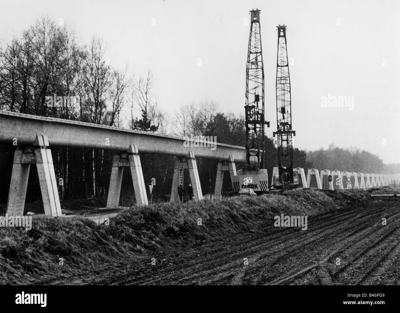 transport / transportation, railway, Transrapid, test line under construction, Lathen, Emsland, Germany, 1987, Stock Photo