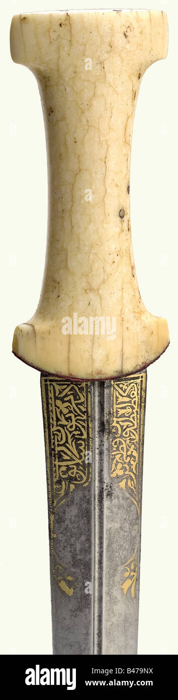 Double zigzag line hi-res stock photography and images - Alamy