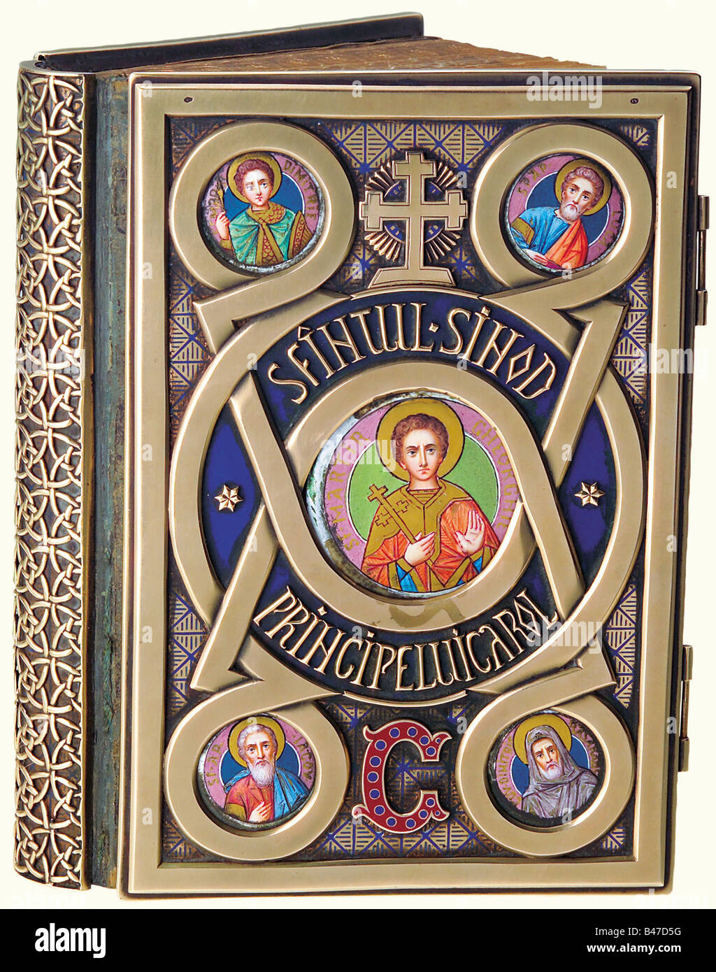 A golden ceremonial prayer book, dated 1900, belonging to Prince Karl von Hohenzollern-Sigmaringen, later King Carl I of Rumania., Heavy gold binding, worked in two layers with the maker's mark 'ZV' and a fox head between the ciphers 'A 4' (Inspection mark for Scheibbs/Austria for 14 carat gold objects historic, historical, 1900s, 20th century, Prussian, Prussia, German, Germany, militaria, military, object, objects, stills, clipping, clippings, cut out, cut-out, cut-outs, book, books, literature, Stock Photo