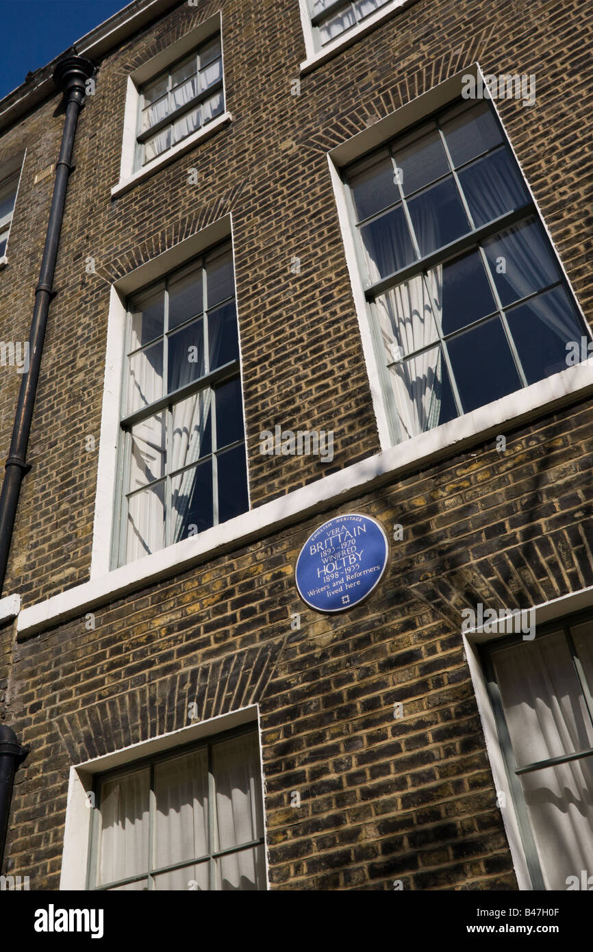 House in Doughty Street London Blue plaque Vera Brittain and Winifred Holtby writers and Reformers Stock Photo