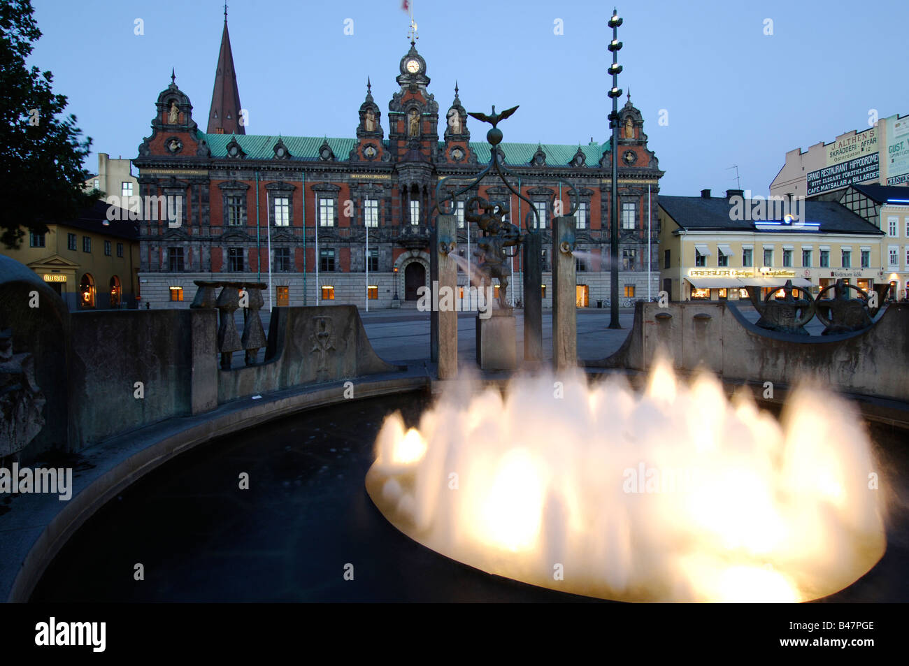 Fountain in front of the Rådhus Stortorget Malmö Skåne Sweden Stock ...