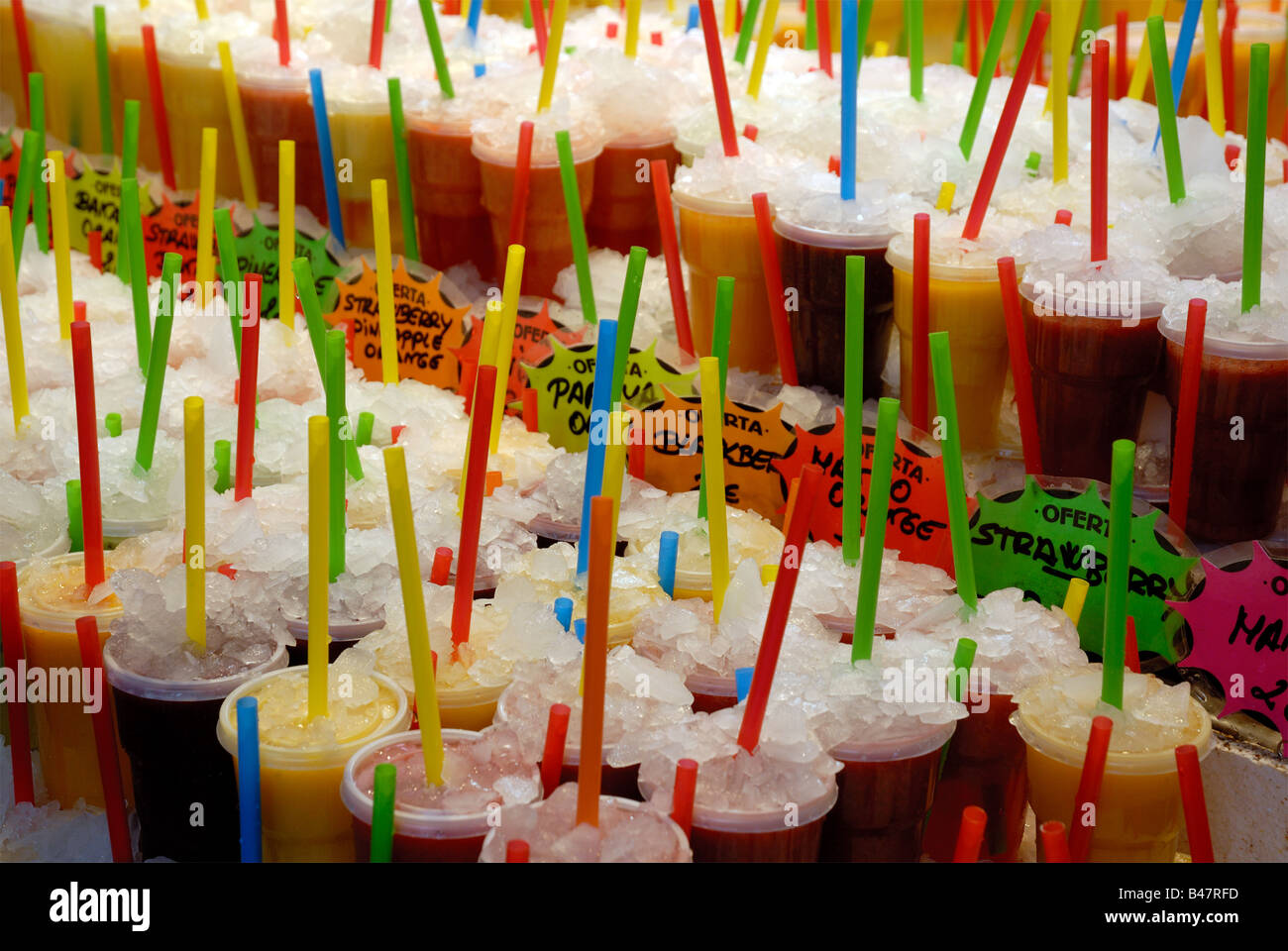 Fruit juices kiosk hires stock photography and images Alamy