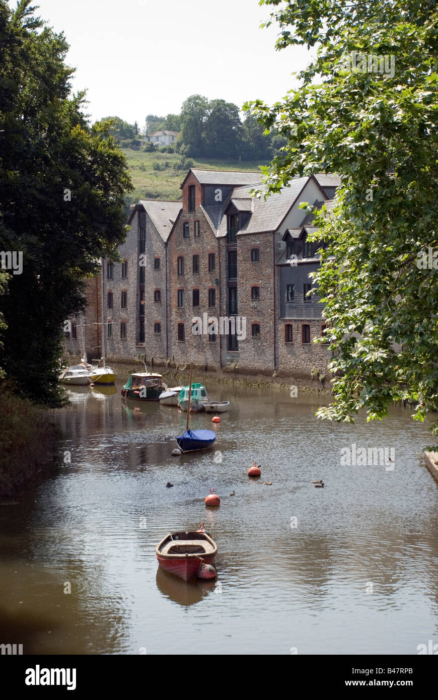 the river dart flowing through the market town of totnes in the south