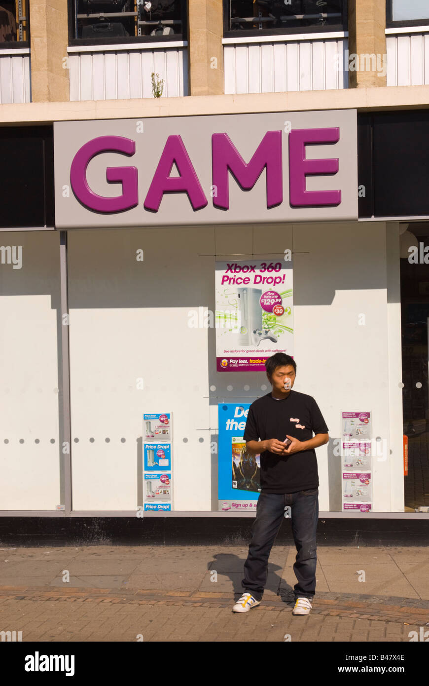 Game computer game store in Norwich,Norfolk,Uk Stock Photo - Alamy