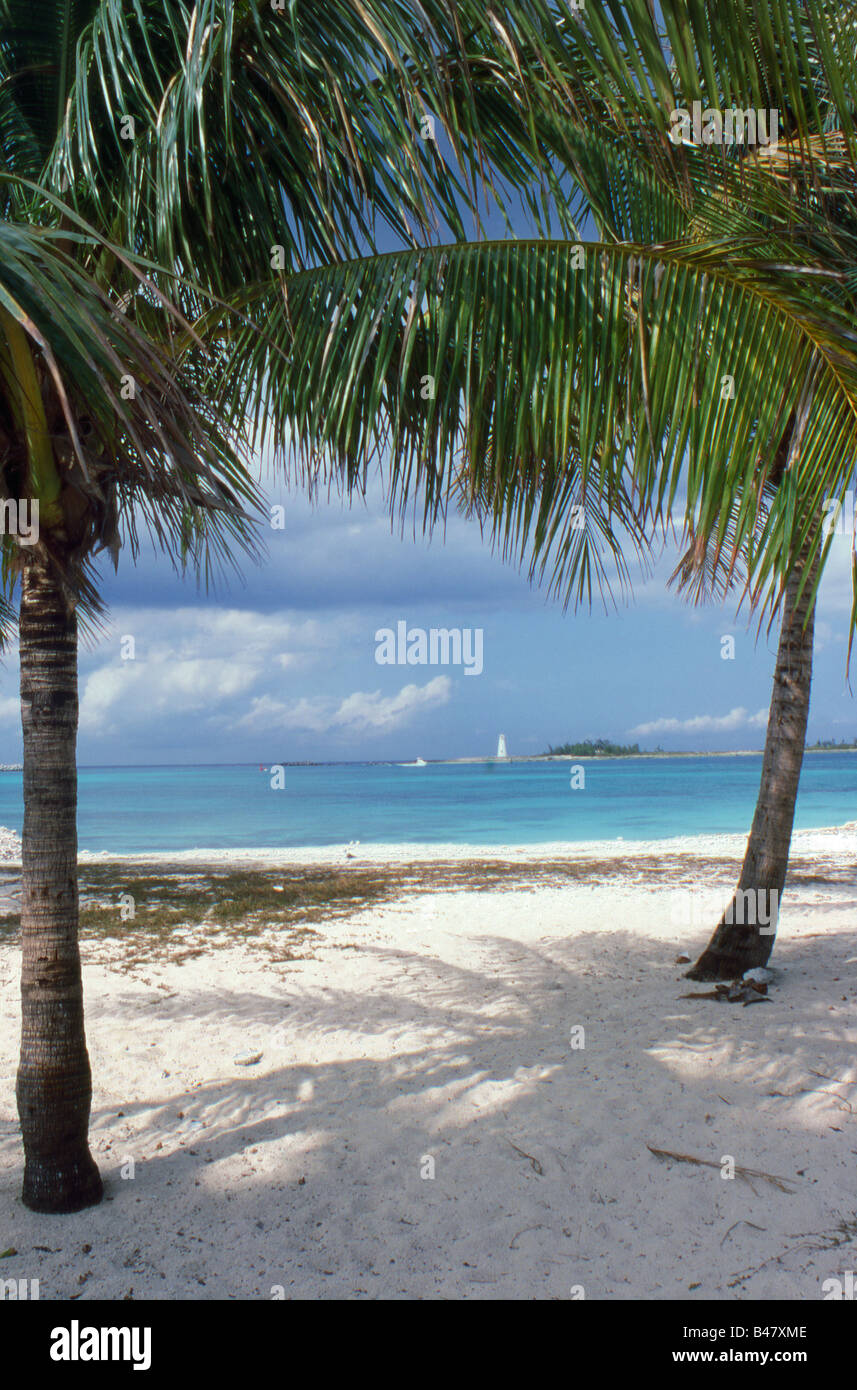Cable Beach Nassau Stock Photo Alamy