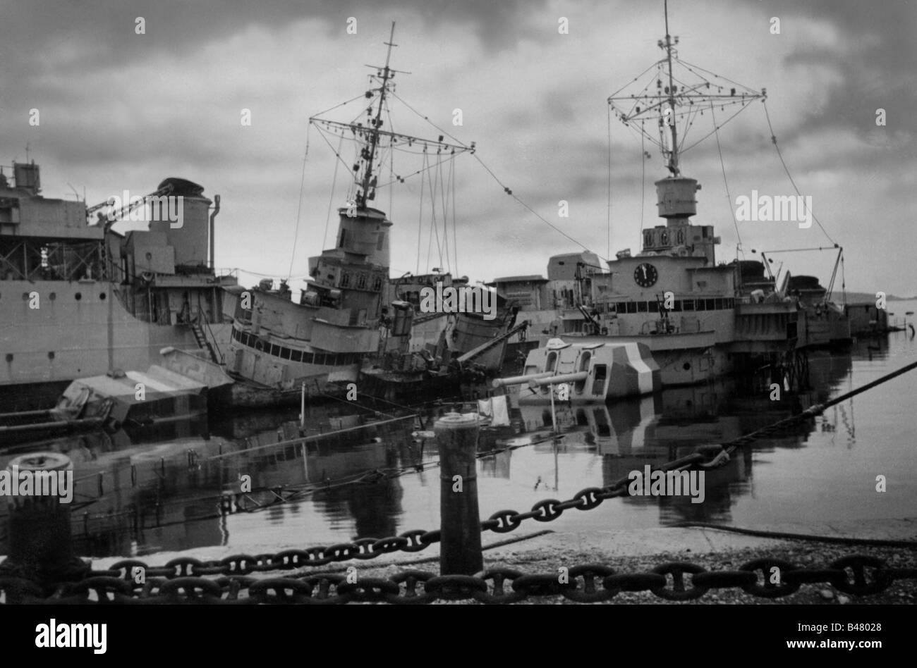 events, Second World War / WWII, France, scuttling of the French fleet in Toulon, 27.11.1942, Stock Photo