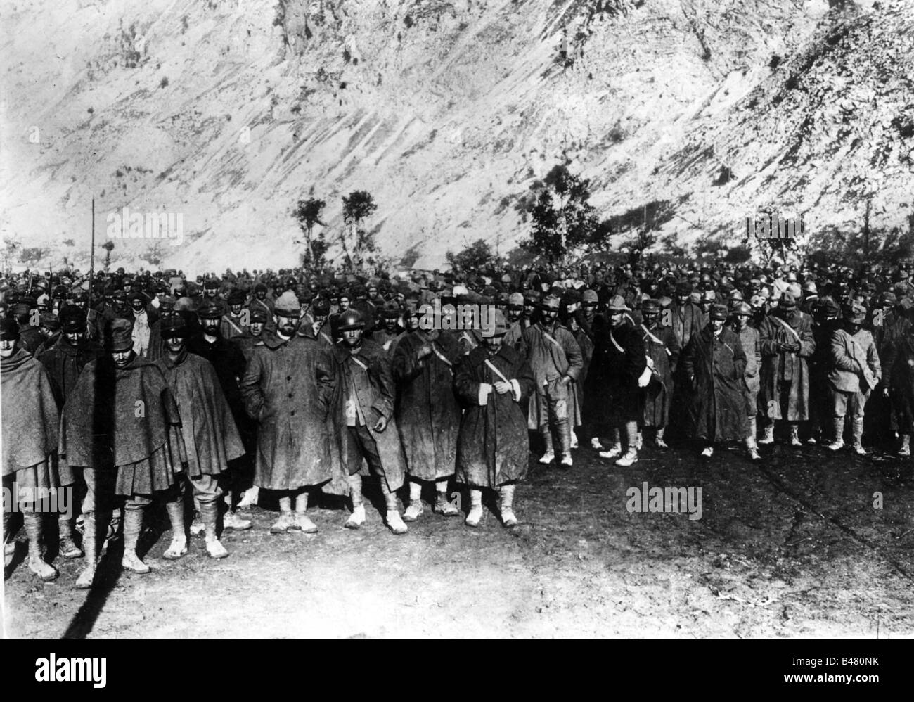 events, First World War / WWI, Italian Front, Isonzo Front, 12th Battle of the Isonzo, 24.10. - 2.12.1917, captured Italian soldiers, October 1917, Stock Photo