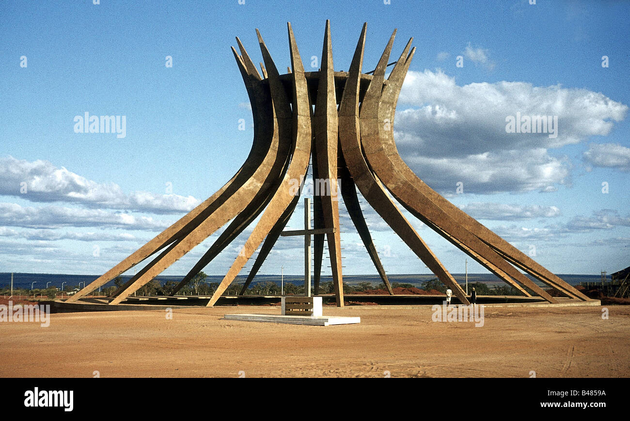 geography/travel, Brazil, Brasilia, Metropolitana Cathedral, (Catedral Metropoitana), by Oscar Niemeyer, (1907 - 2012), church, during construction period, 1956-1960, Stock Photo