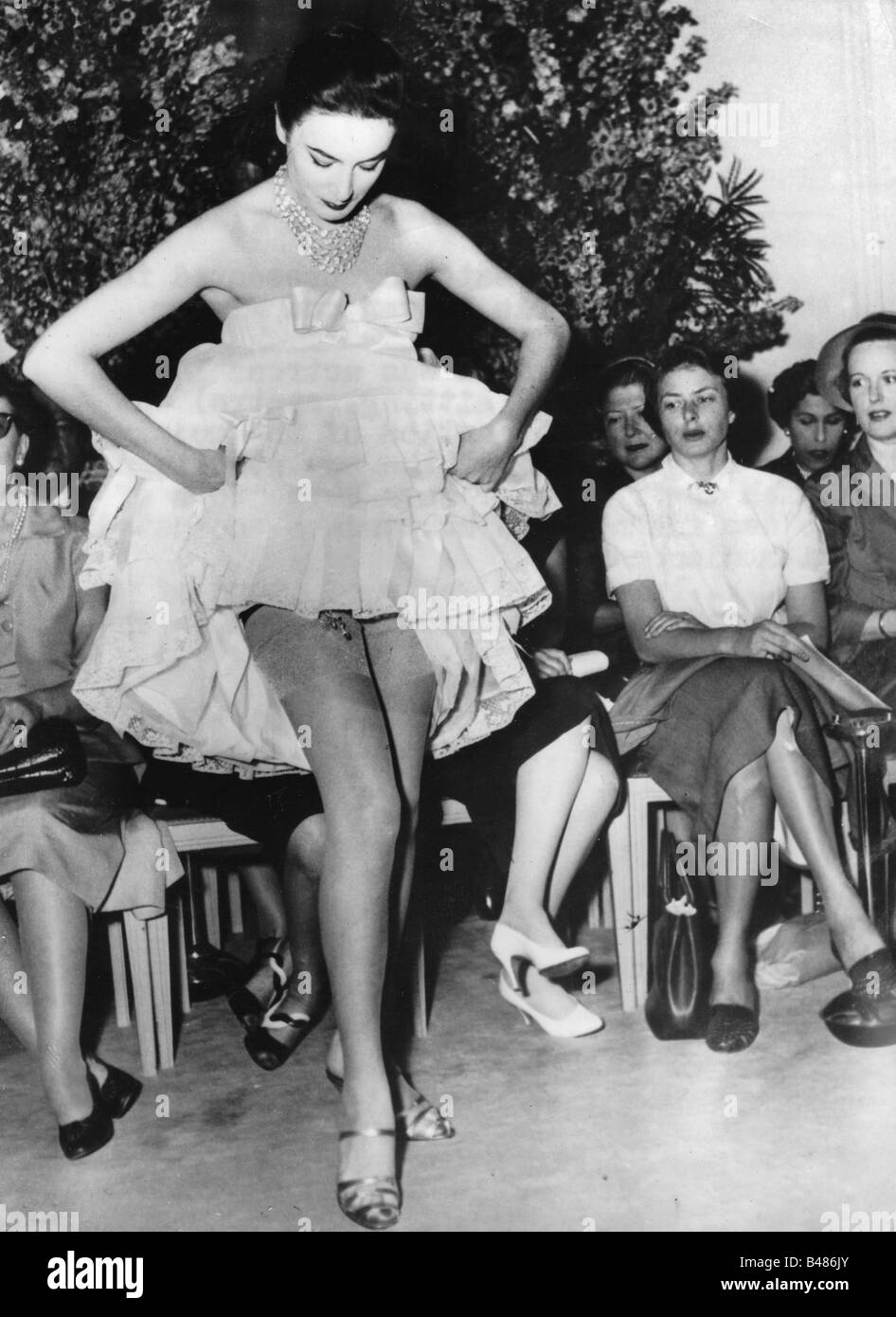 Suspenders stockings 1950s High 
