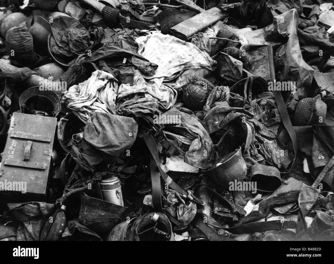 events, Second World War / WWII, France, Invasion 1944, during the German retreat from Normandy abandoned equipment, June / July 1944, Stock Photo