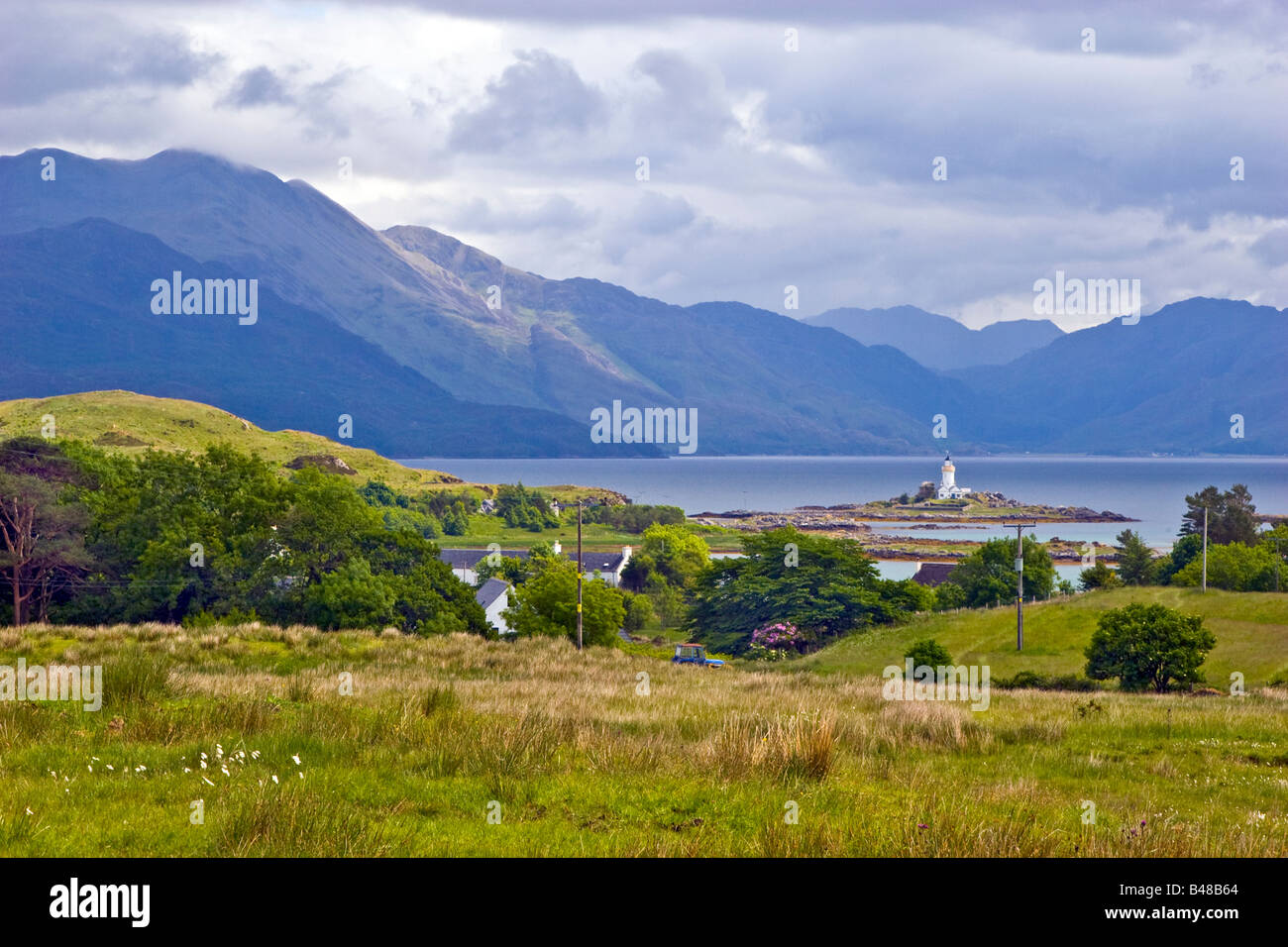 Isleornsay and Ben Sgritheal in the background, Isle of Skye Scotland ...