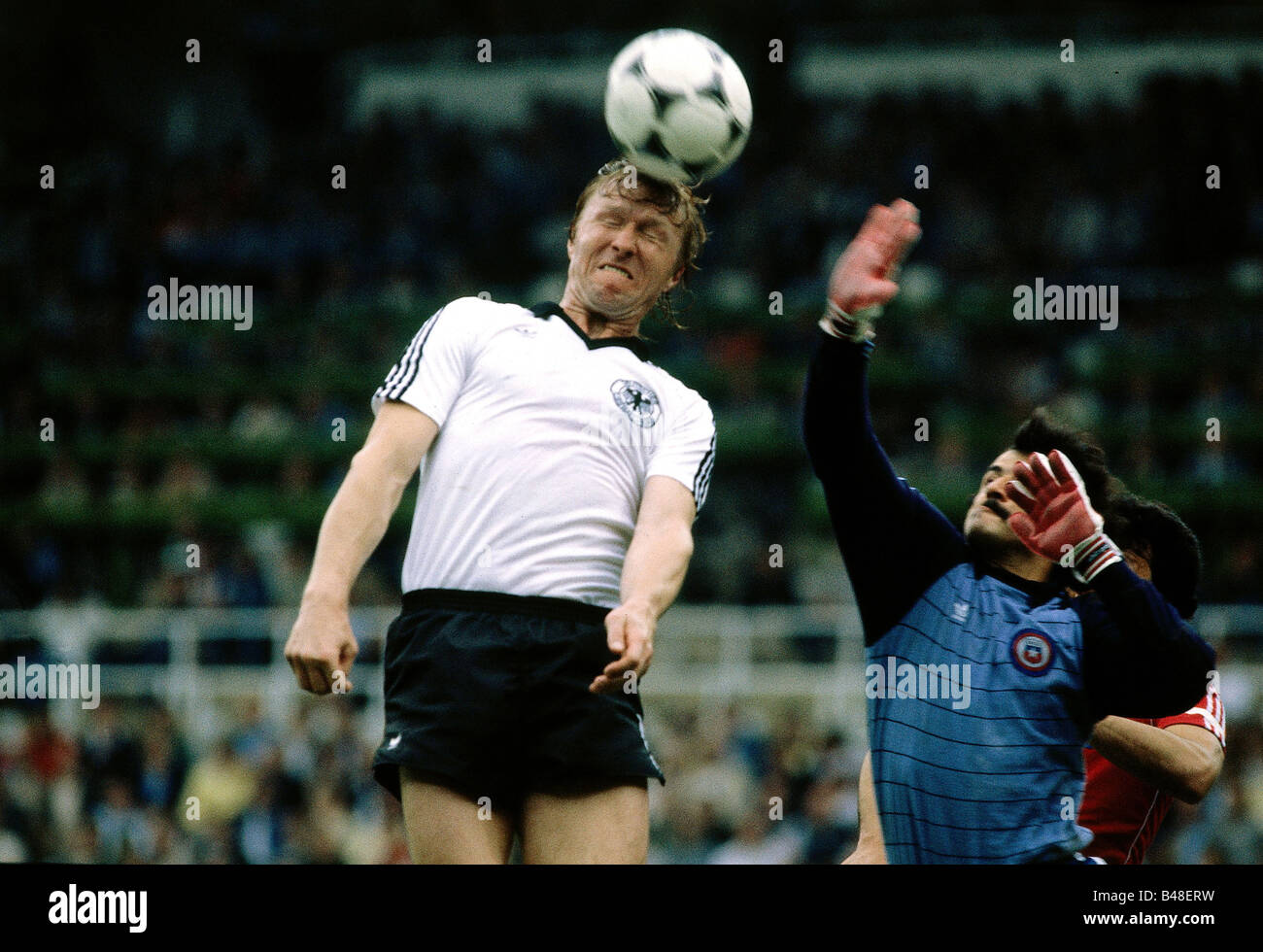Sport / Sports, soccer, football, World Cup 1982, final round Chile against Germany (1:4) in Gijon, Spain, 20.6.1982, scene with Horst Hrubesch, header, goalkeeper, defence, historic, historical, 20th century, people, 1980s, Stock Photo