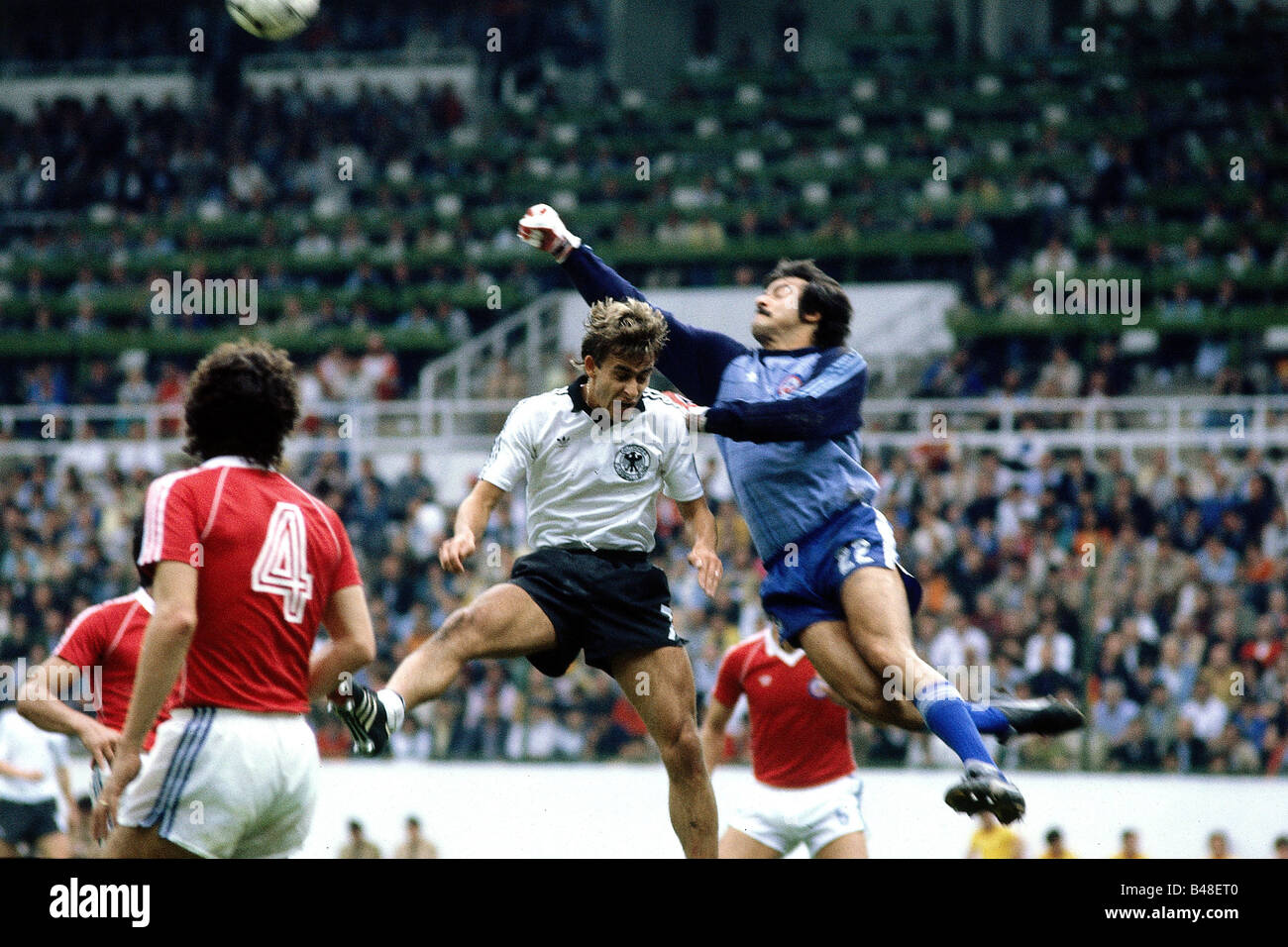 Sport / Sports, soccer, football, World Cup 1982, final round Chile against Germany (1:4) in Gijon, Spain, 20.6.1982, scene goalkeeper of the Chileans against Pierre Littbarski, defence, match, historic, historical, 20th century, people, 1980s, Stock Photo
