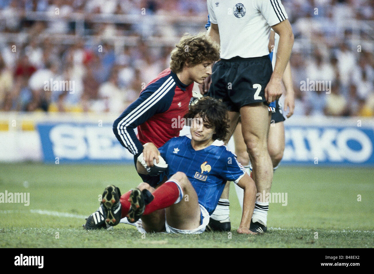 Sport / Sports, soccer, football, World Cup 1982, semifinal, Germany against France (8:7) in Seville, Spain, 8.7.1982, goalkeeper Harald Anton 'Toni' Schumacher with Patrick Battiston, Stock Photo