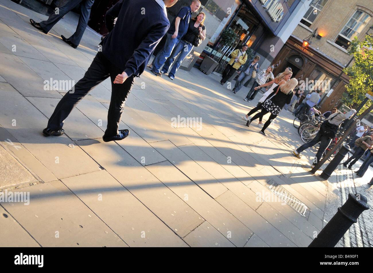Scene busy london street hi-res stock photography and images - Alamy