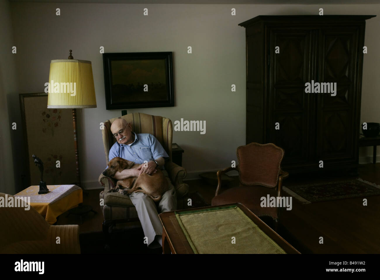 Lonely old man painting hi-res stock photography and images - Alamy