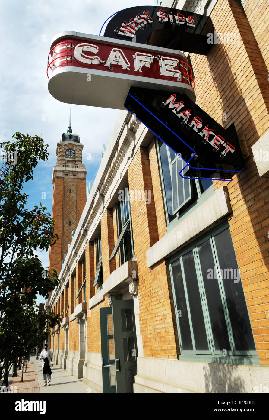 Cleveland ohio west side market hi-res stock photography and images - Alamy