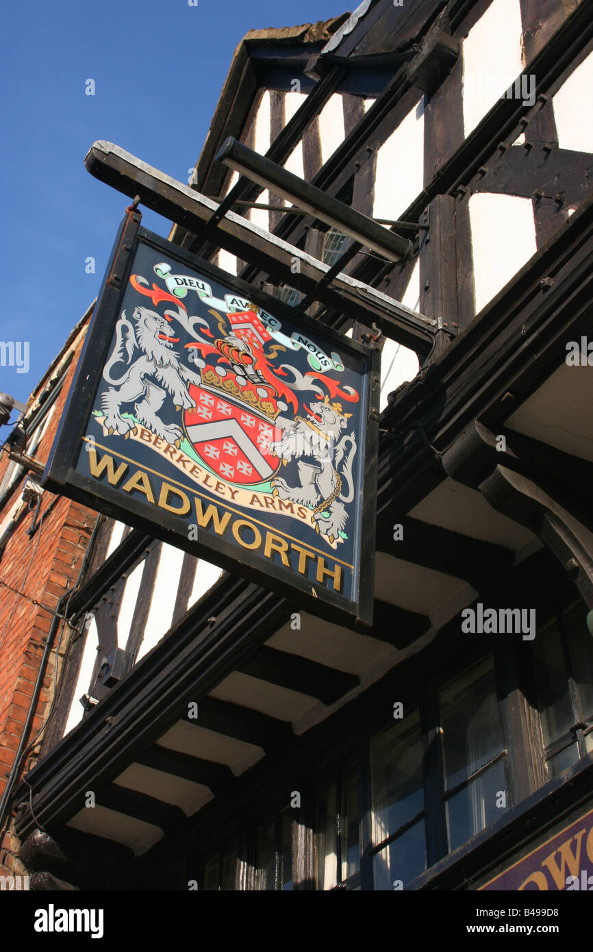 sign hanging outside traditional English pub in Tewkesbury, Gloucestershire, England Stock Photo