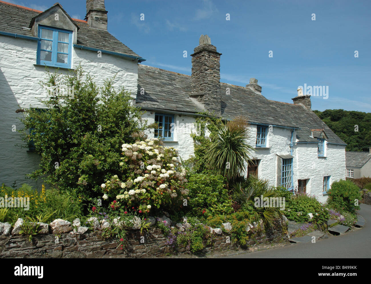 whitewashed cottages, Boscastle, Cornwall, England, UK Stock Photo
