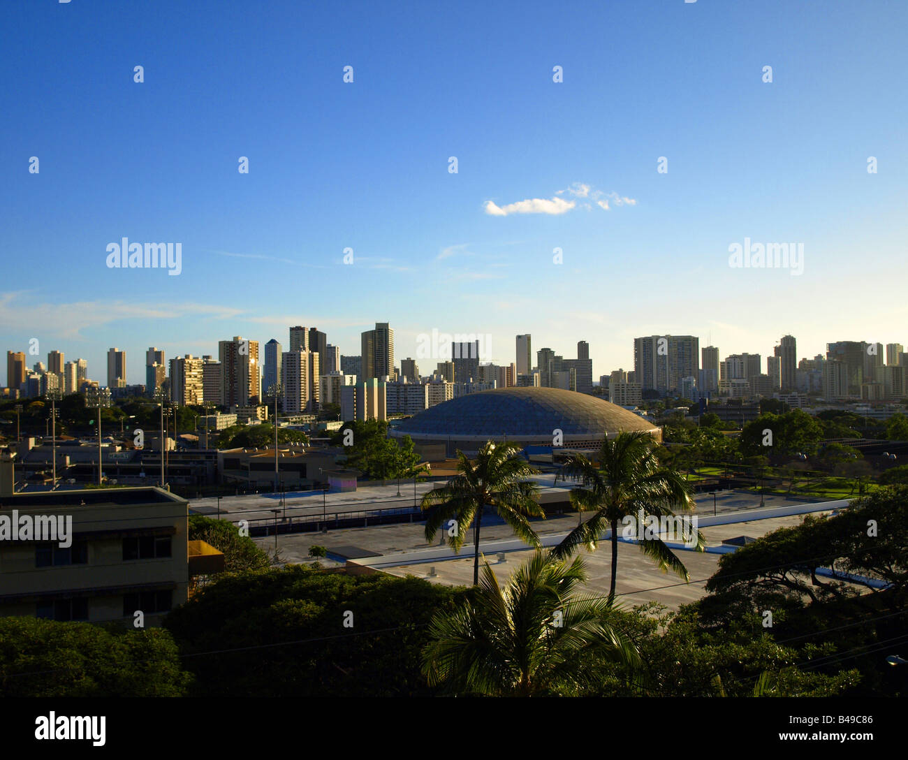 Waikiki skyline, from the University of Hawaii campus Stock Photo Alamy