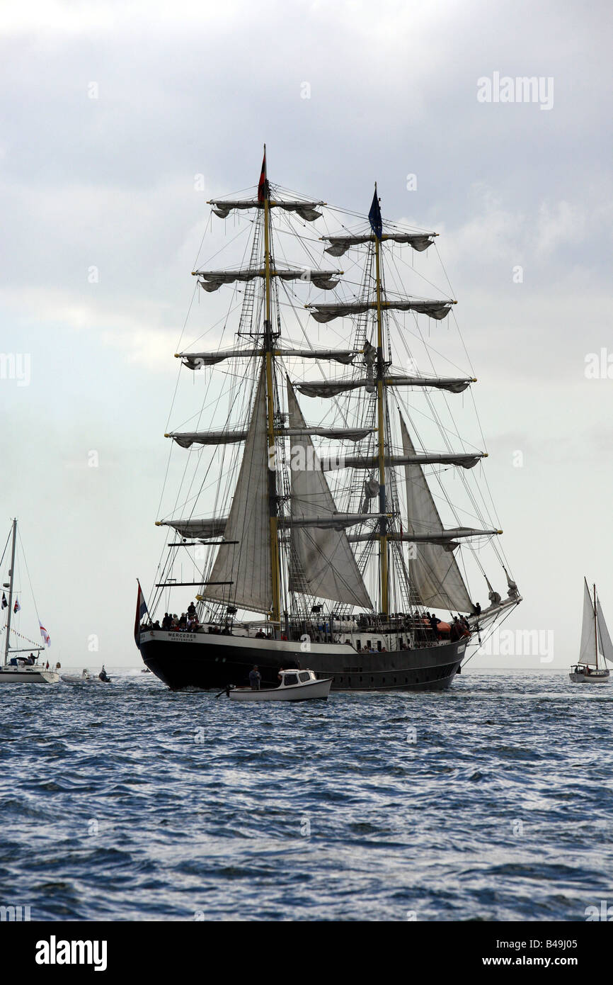 Tall ships race falmouth hi-res stock photography and images - Alamy