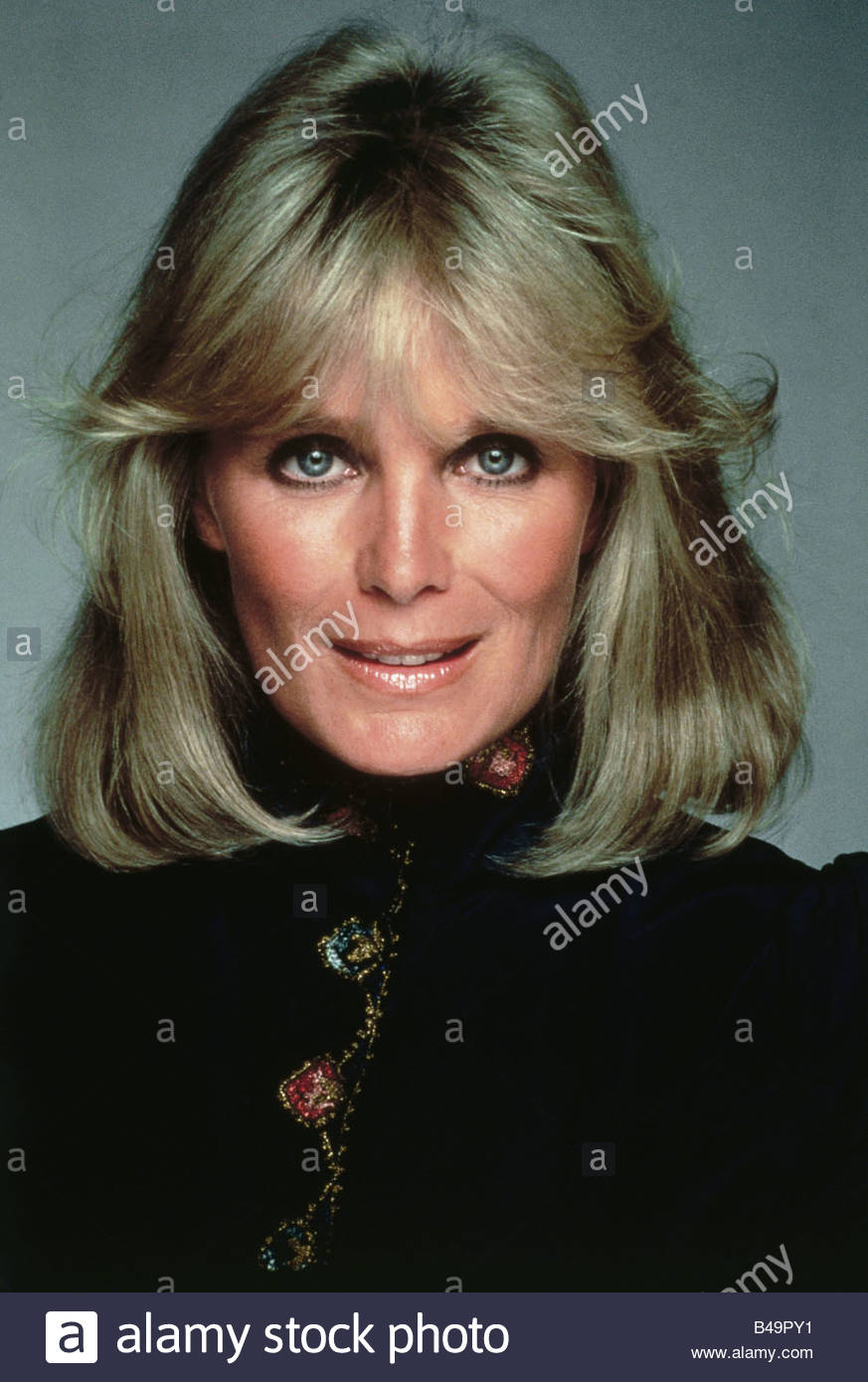 Dynasty Tv 1981 Linda Evans Stock Photos & Dynasty Tv 1981 Linda Evans