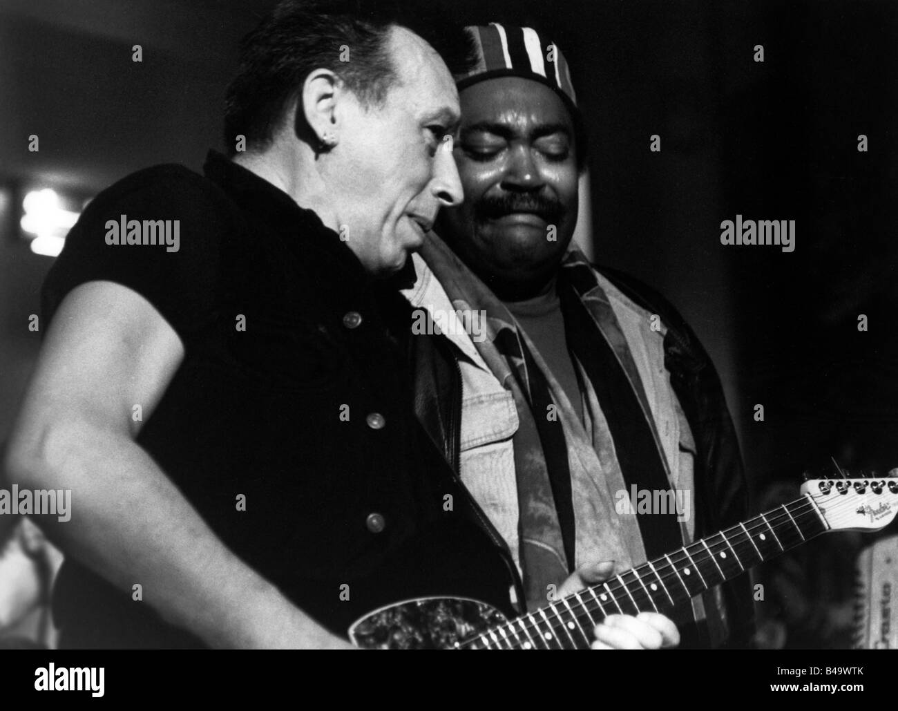 Male jazz vocalist hires stock photography and images Alamy