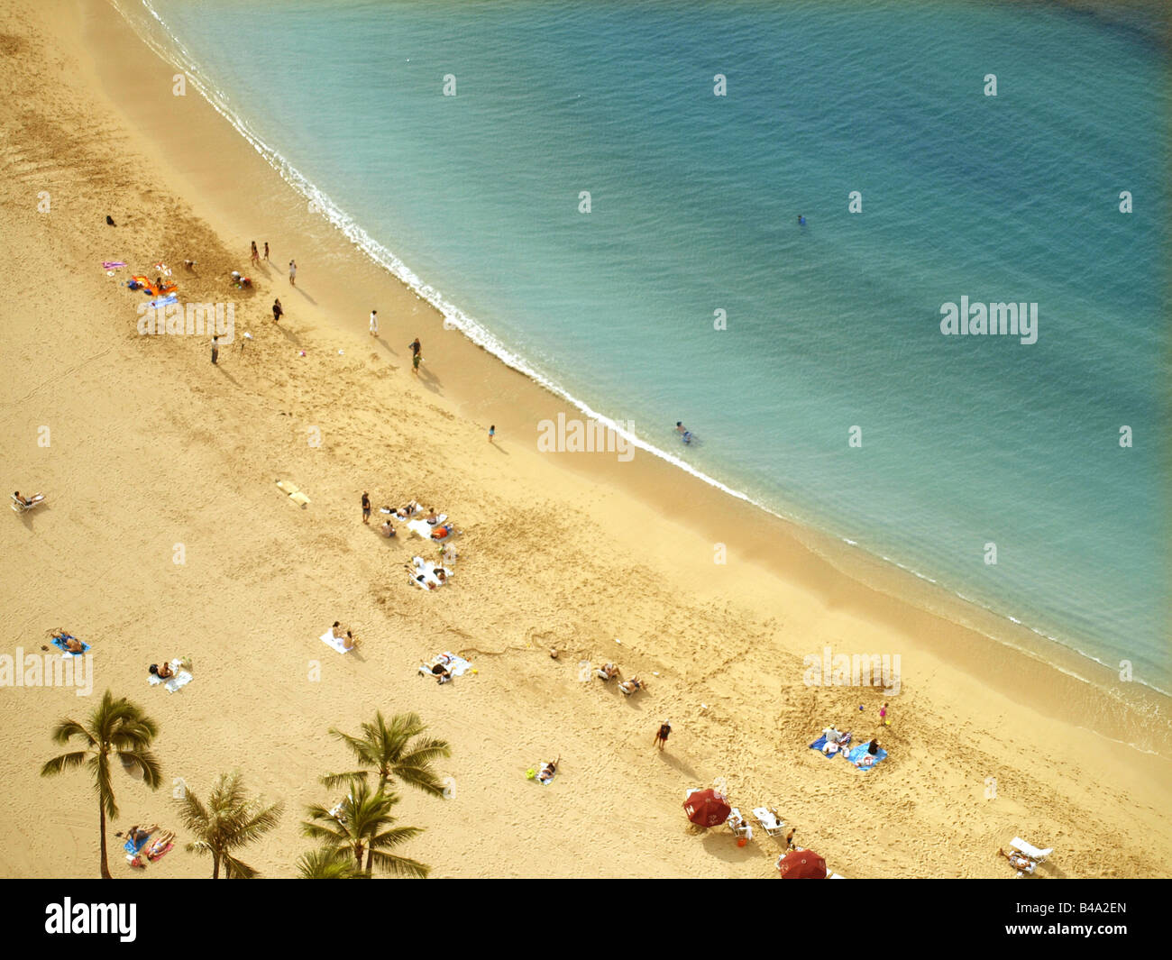 Aerial view waikiki beach hi-res stock photography and images - Alamy
