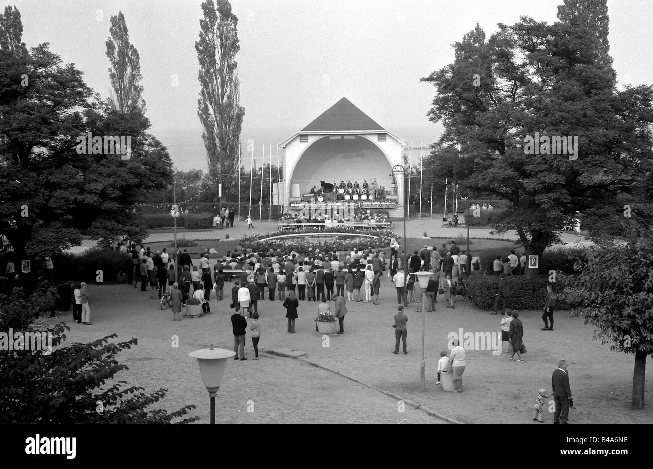 geography/travel, Germany, Heringsdorf, Rostock District, Kulturpark, concert, 1972, Stock Photo
