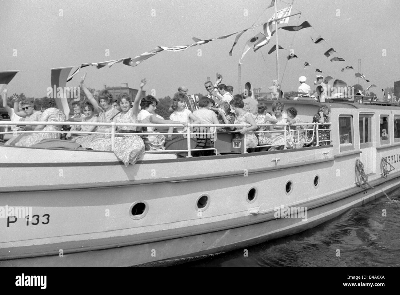 Spree river 1960s hires stock photography and images Alamy