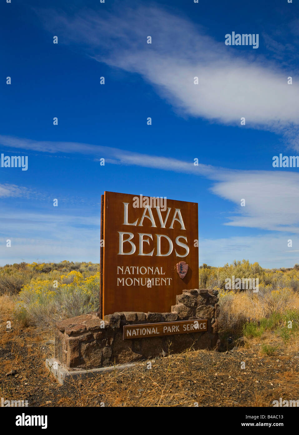 National Park Service welcome sign to Lava Beds National Monument, California Stock Photo