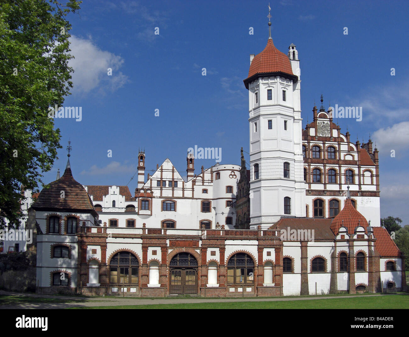 geography / travel, Germany, Mecklenburg-Western Pomerania, Basedow, castles, Basedow castle, built: 1467, 1552 and 1837 - 1895 by Friedrich August Stueler, exterior view, Additional-Rights-Clearance-Info-Not-Available Stock Photo