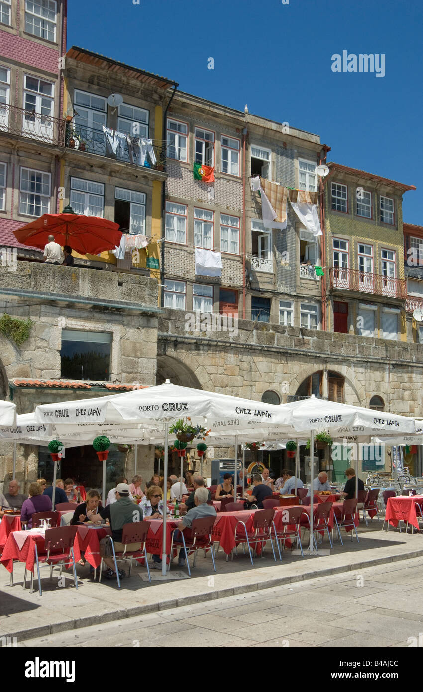 Oporto, Restaurant At Lunchtime on the quaside In The Ribeira District Stock Photo