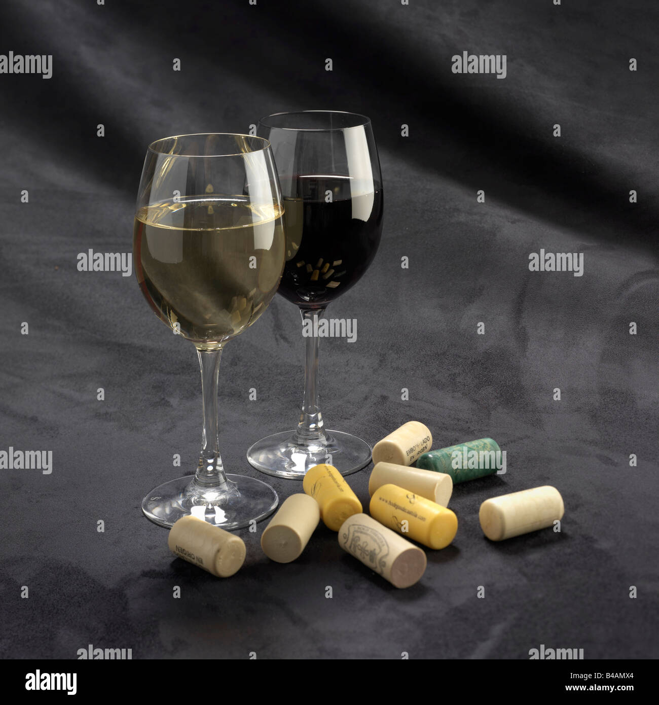 Wine glasses & corks Stock Photo Alamy