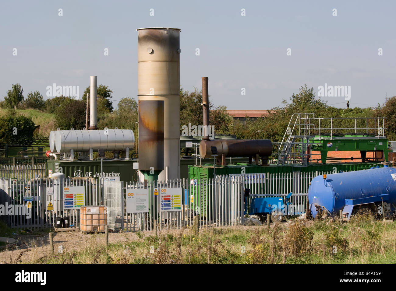 Electricity generation from methane recycling landfill site Wingmoor