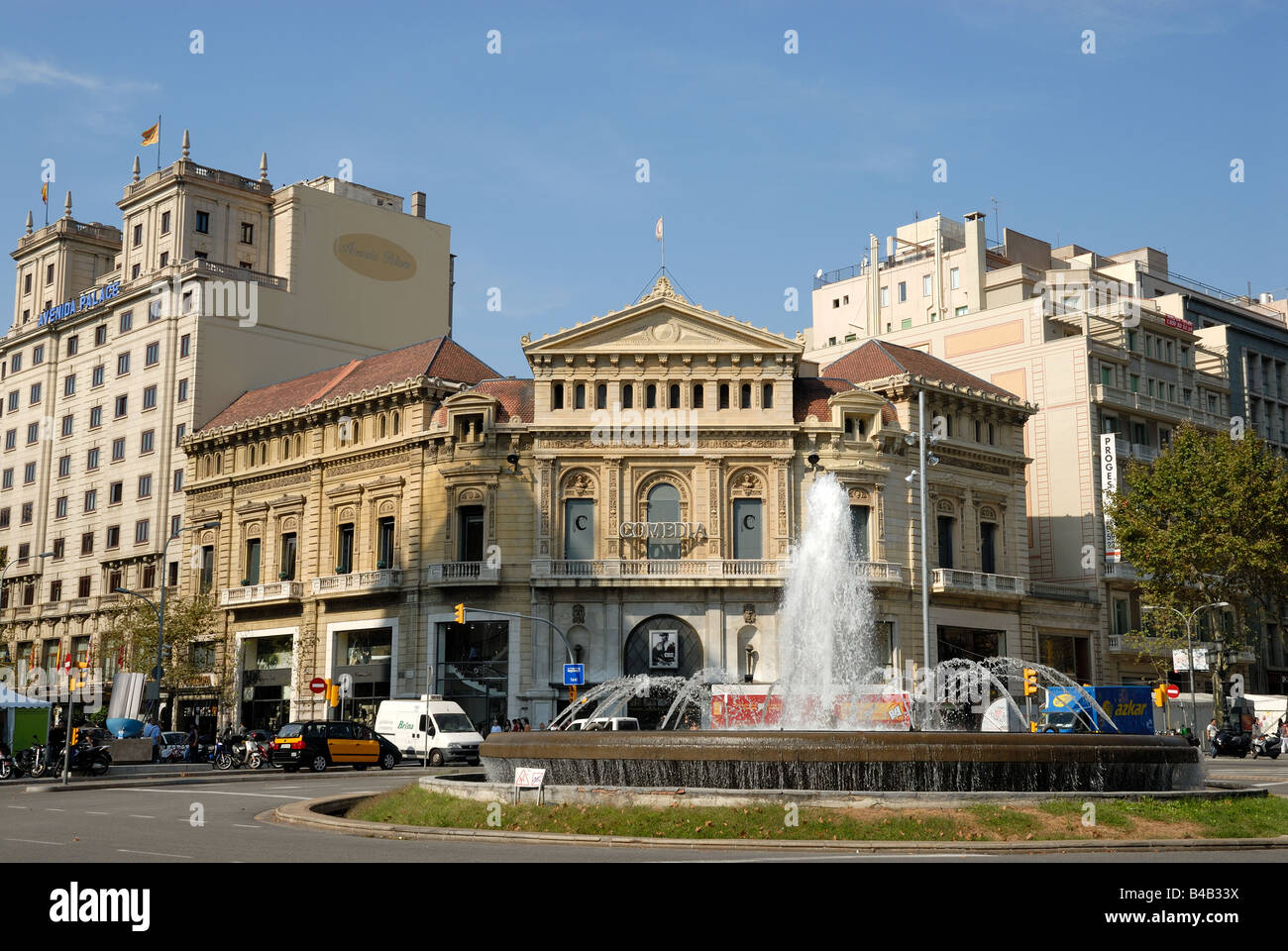 Roundabout with fountain in the city of Barcelona, Spain Stock Photo