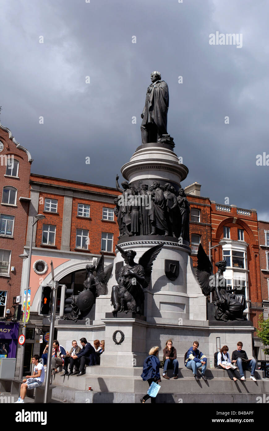 O'Connell monument in O'Connell street Dublin Ireland Stock Photo Alamy