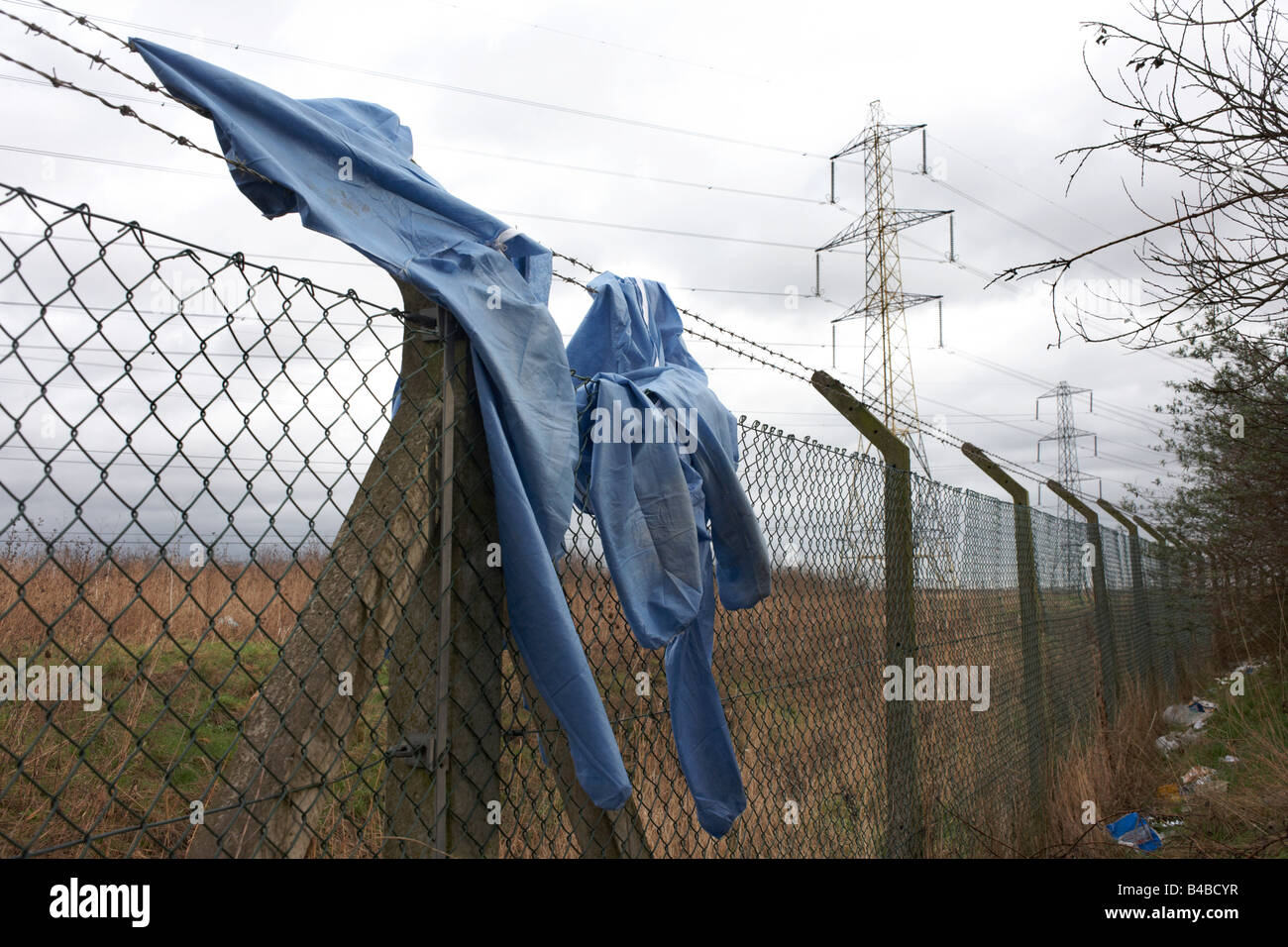 Barbed 2024 wire clothing