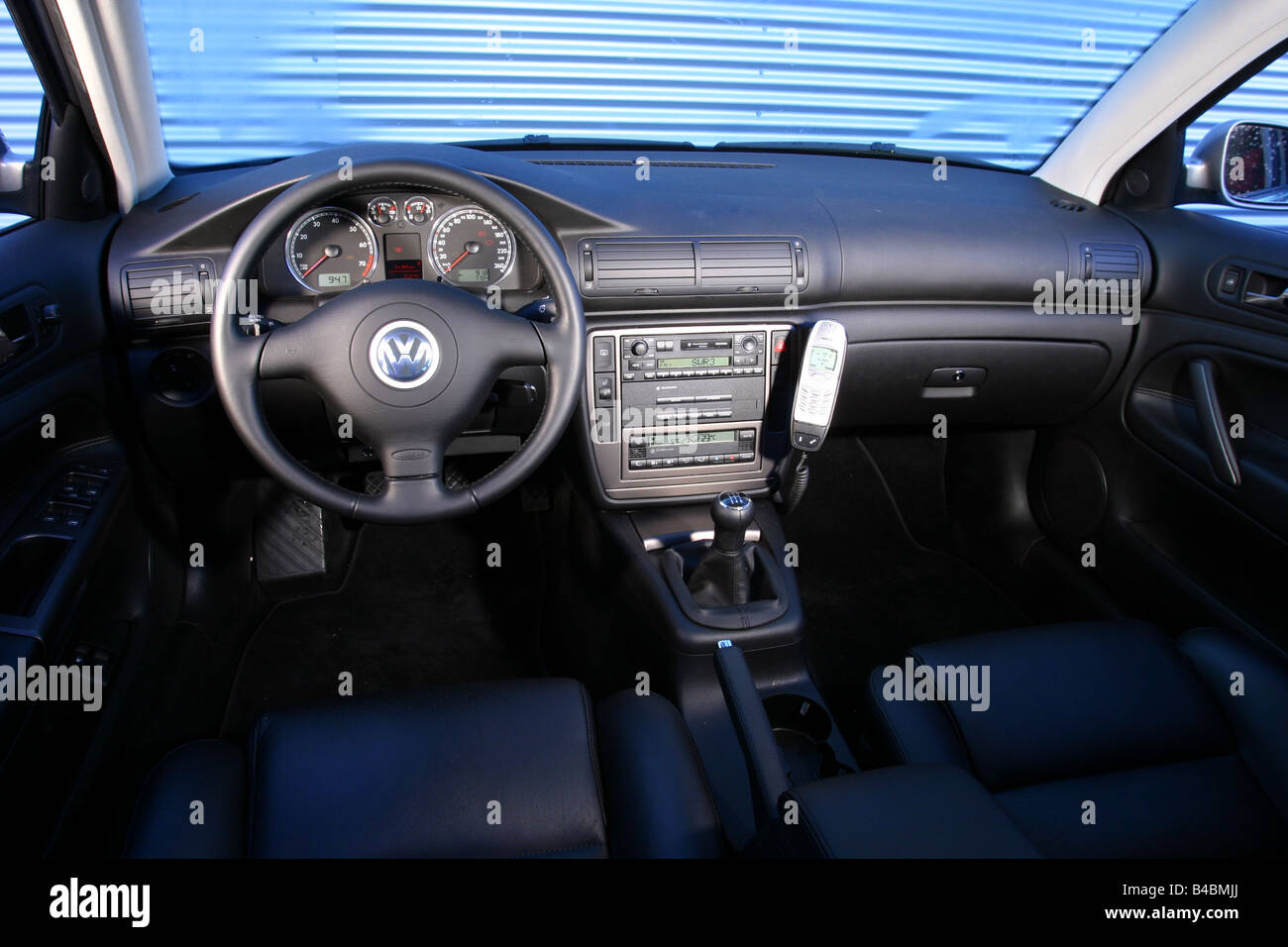 Car, VW Volkswagen Passat Variant 1.8 T, medium class, model year 2001-, silver, hatchback, FGHDS, interior view, Interior view, Stock Photo